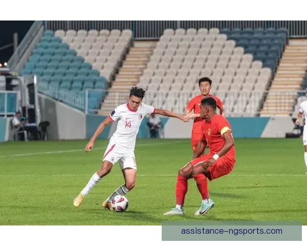 中国足球队备战亚洲杯 新帅李铁带领球队冲击历史新高