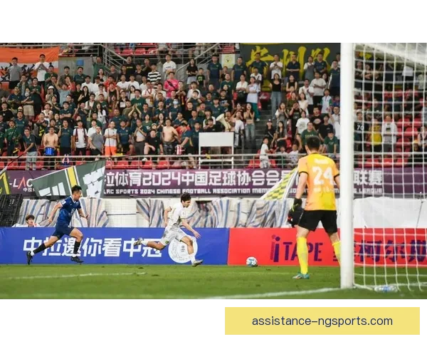 关键战逆转取胜球队展现顽强斗志冲击赛季冠军新高度